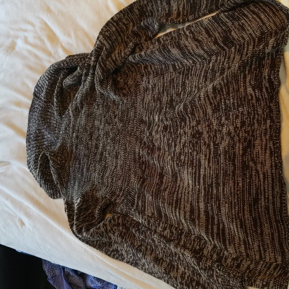 Knit Avenue Tunic sweater - Picture 6 of 7